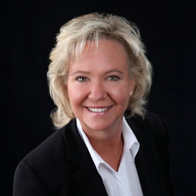 Angie Hays Port Saint Joe, FL Real Estate Agent Headshot