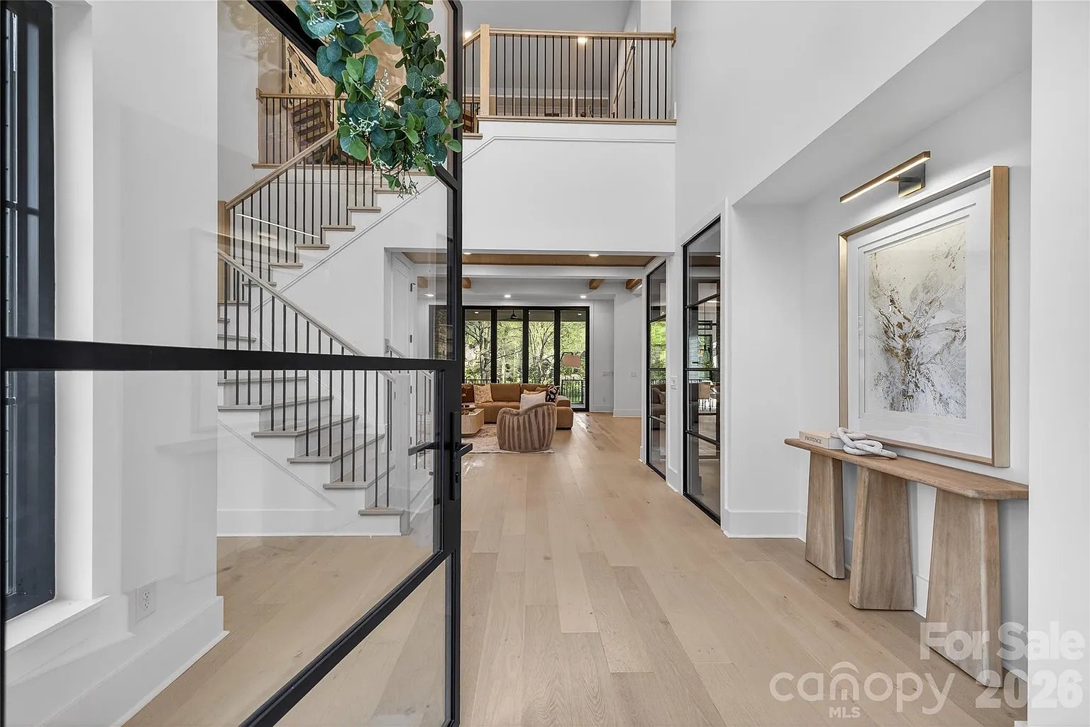 1209 Meadowood Ln