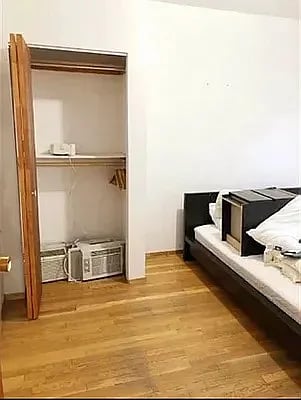 402 East 69th St #10