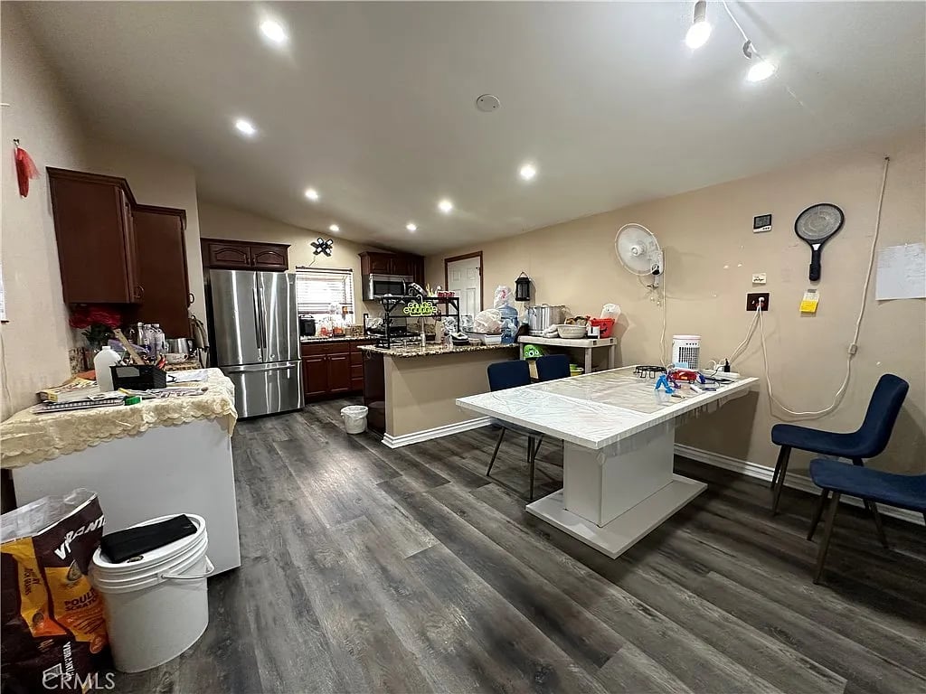 38551 Lemsford Ave