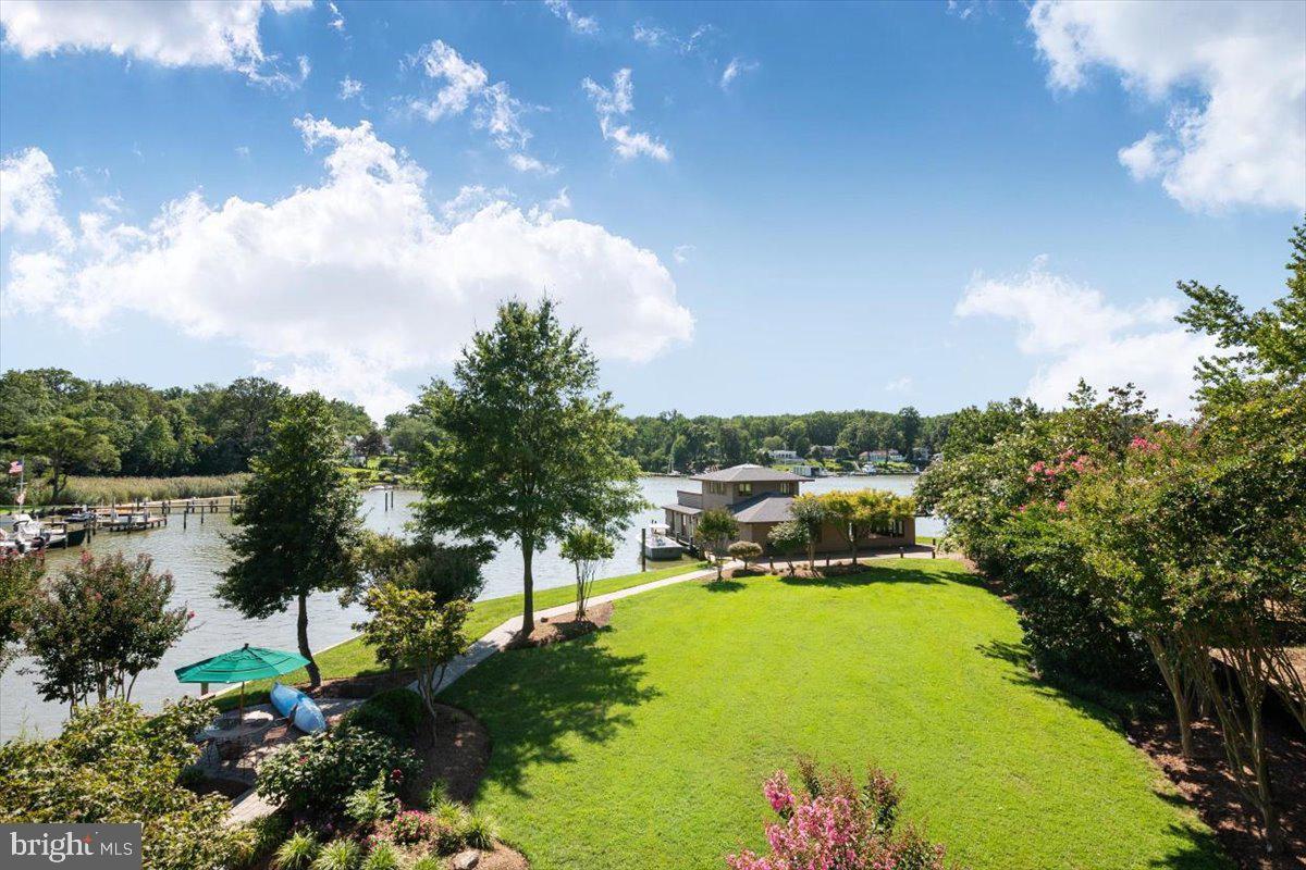 88 E Lake Dr