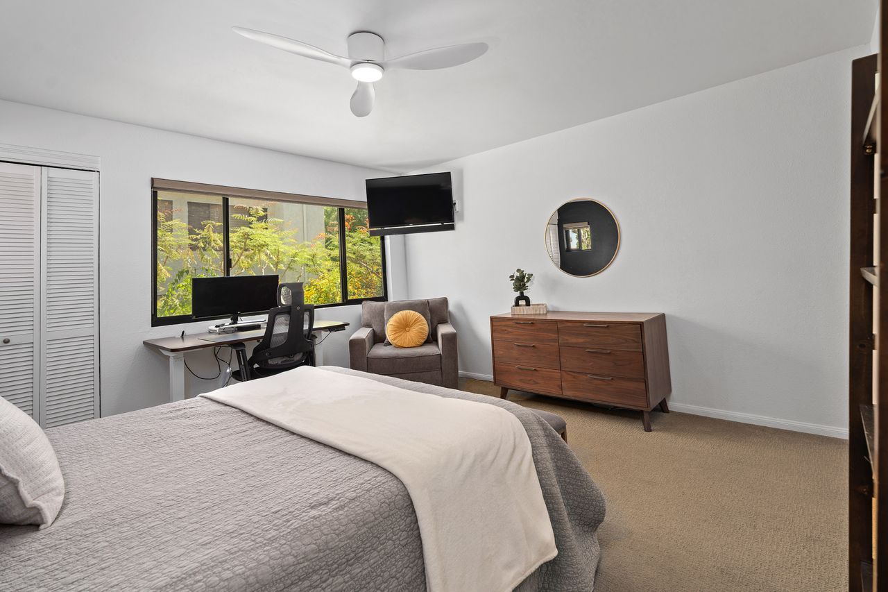 Miraleste Condo