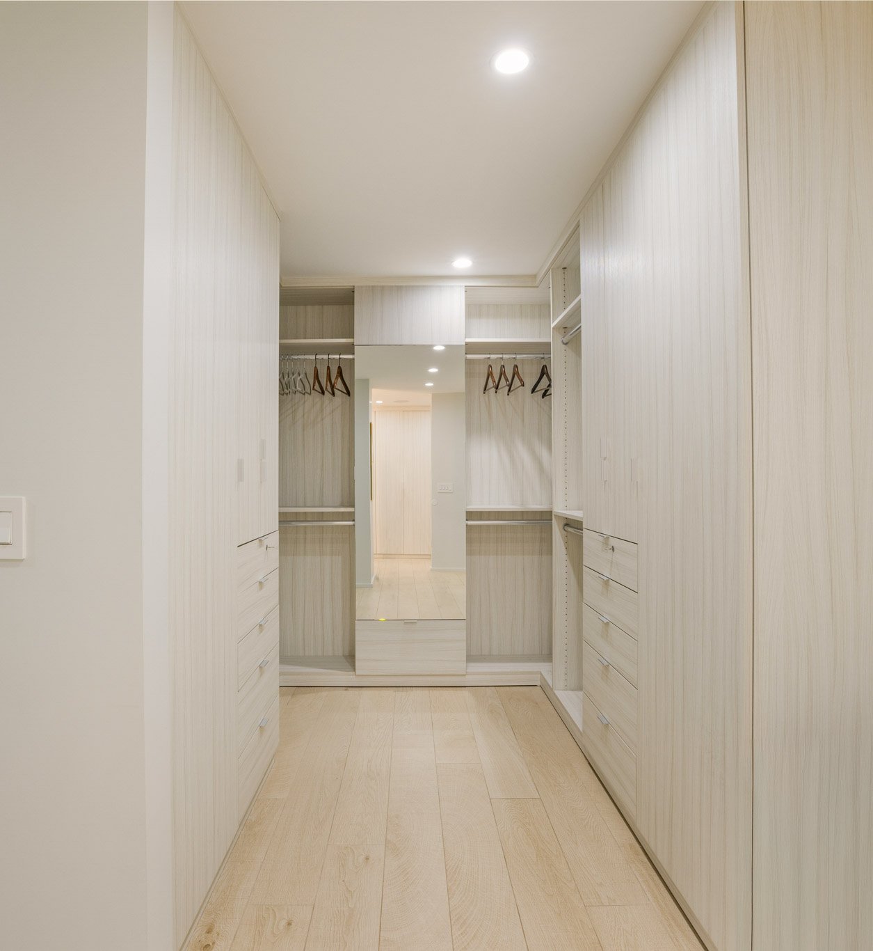 279 Mabery Rd, Santa Monica