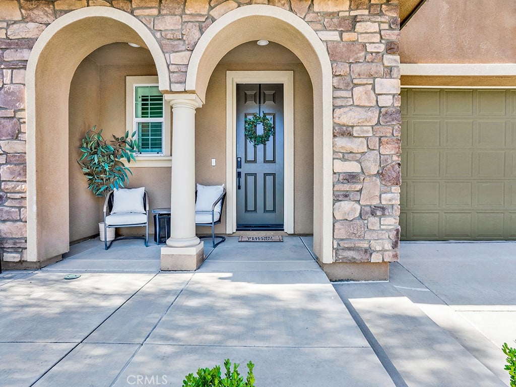 8967 Sunshine Valley Way