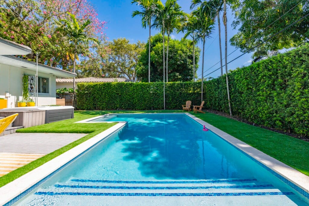Miami Shores Stunner Lists by Daniel Falcon