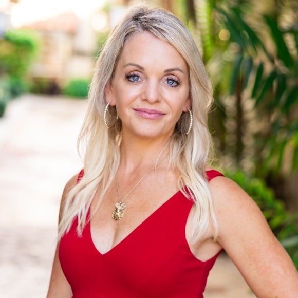Aimee Burroughs West Palm Beach, FL Real Estate Agent Headshot