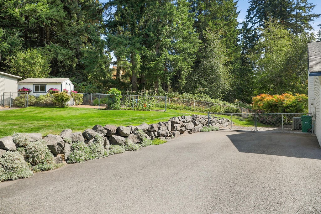 3055 NW Colonial Lane