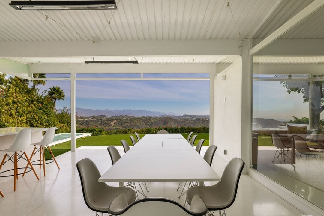 Celestia Manor, Stradella Rd, 90077