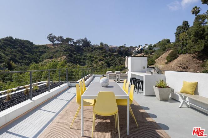 Swedish Paradise, Hargrave Dr, 90068