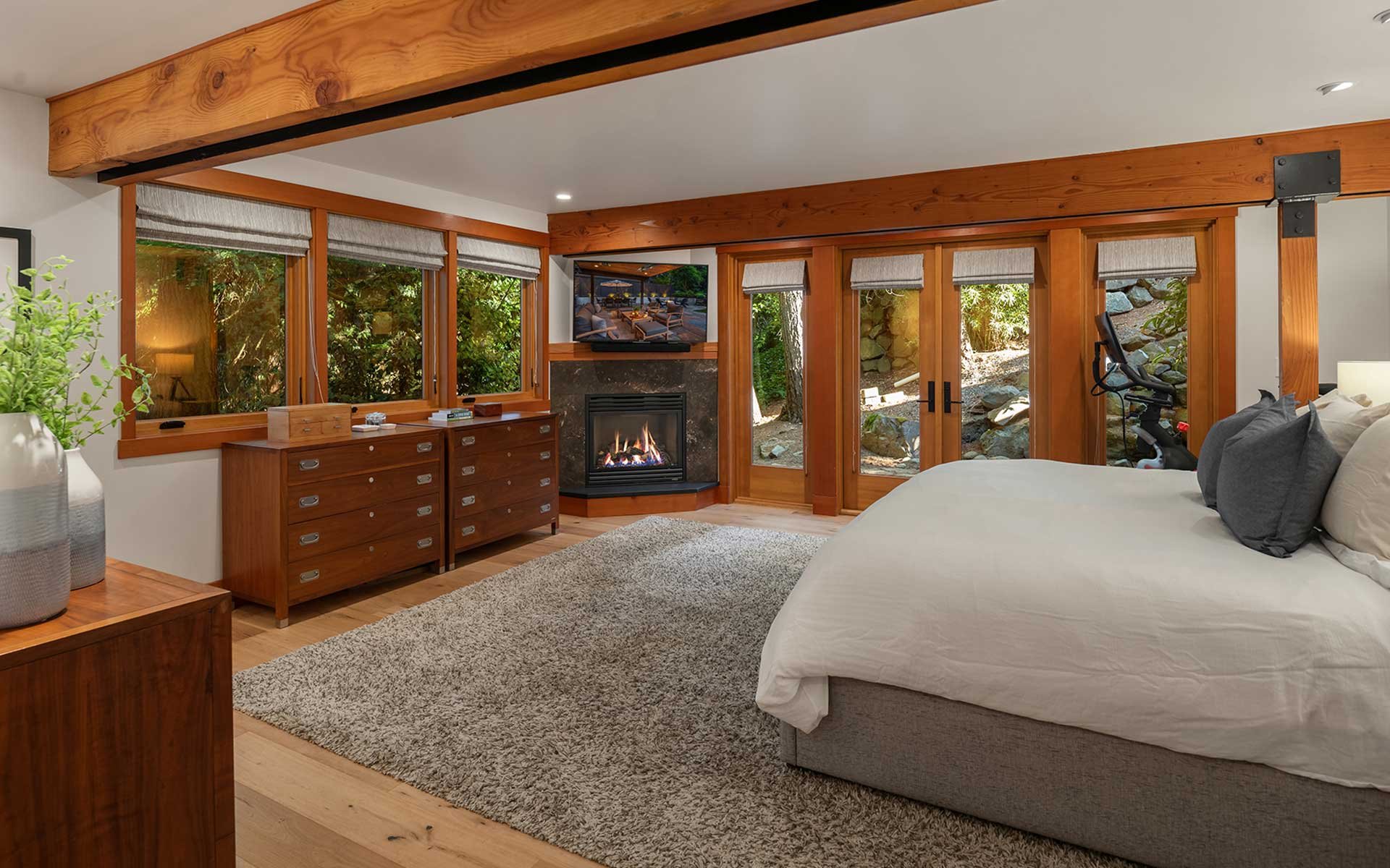 Northwest Style in the Beloved Beaux Arts Waterfront Community