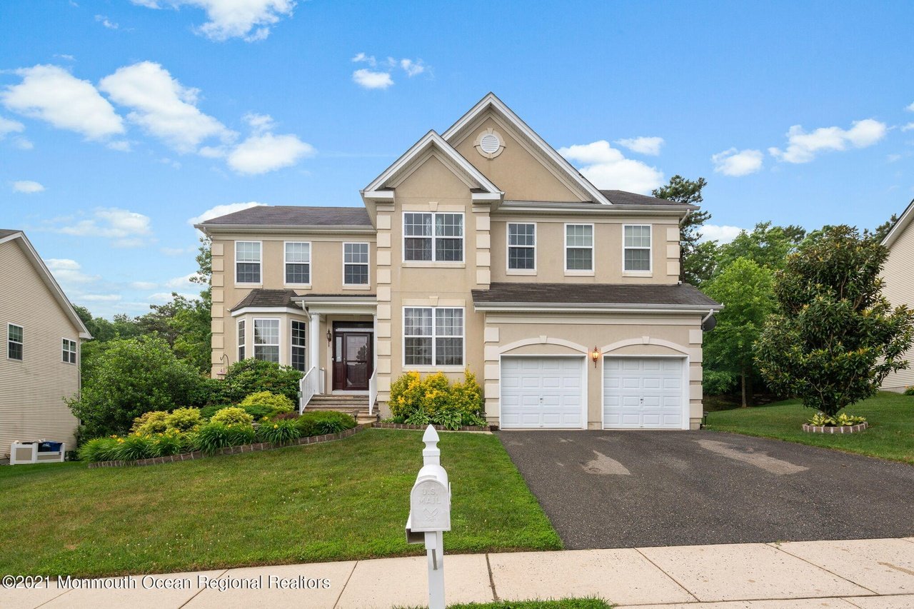 39 Freedom Hills Dr