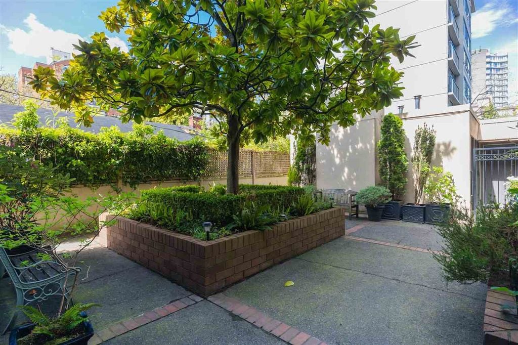1279 Nicola St #101