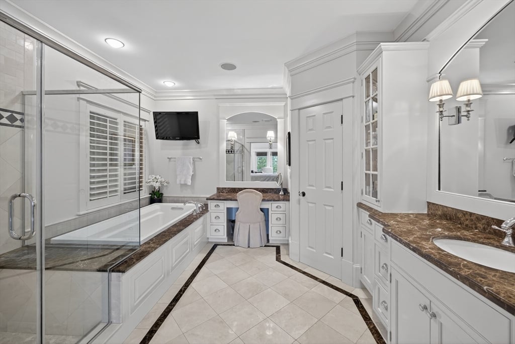 9 High Ridge Dr