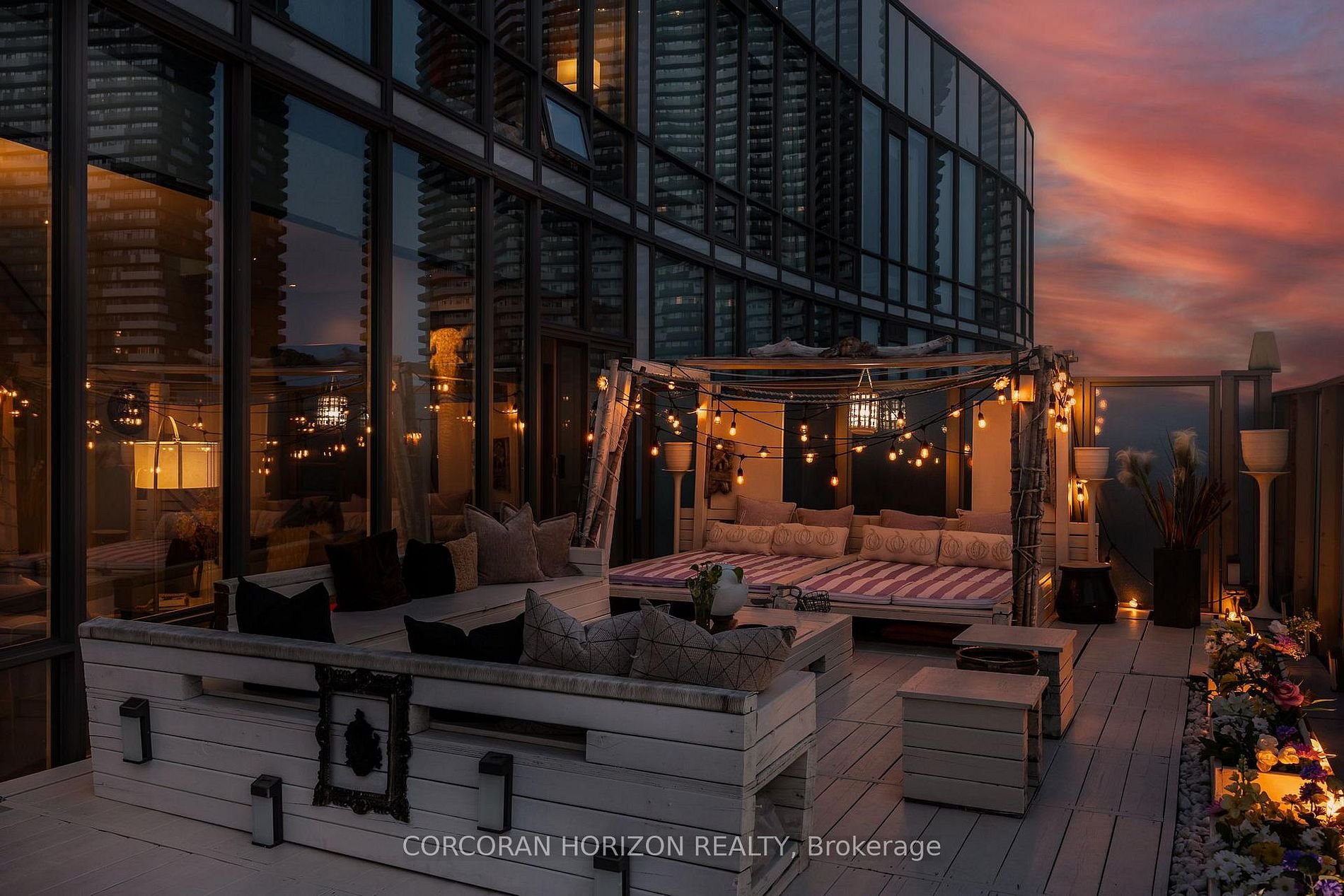PENTHOUSE WITH THE PERFECT VIEWS