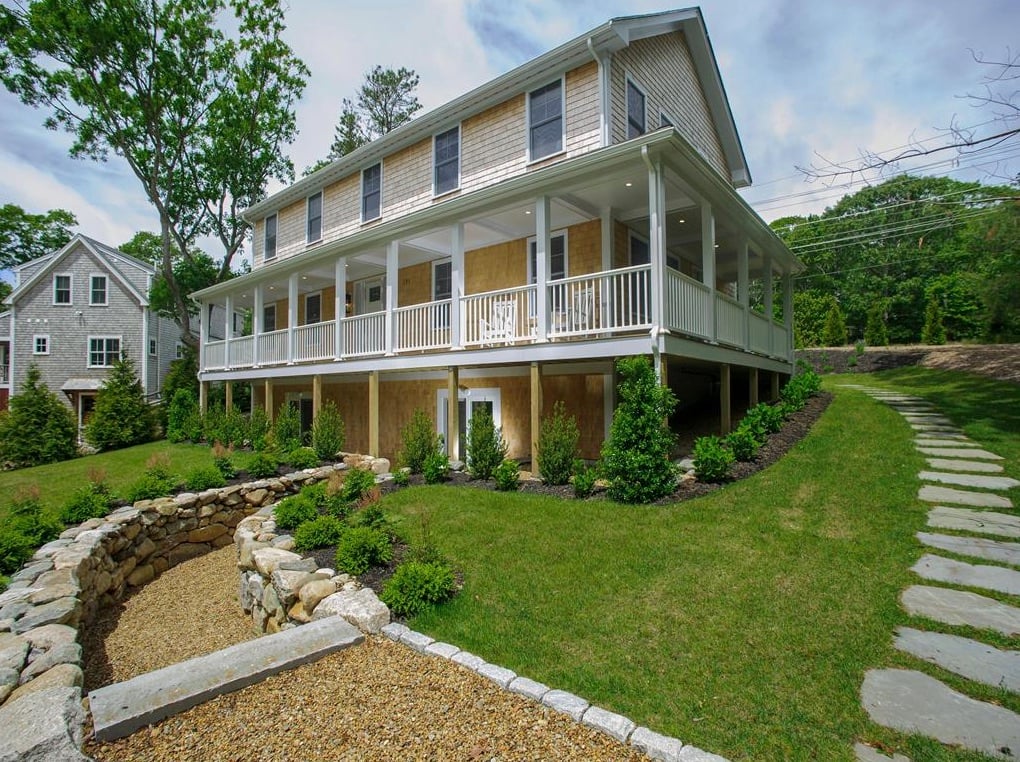 151 Tashmoo Ave