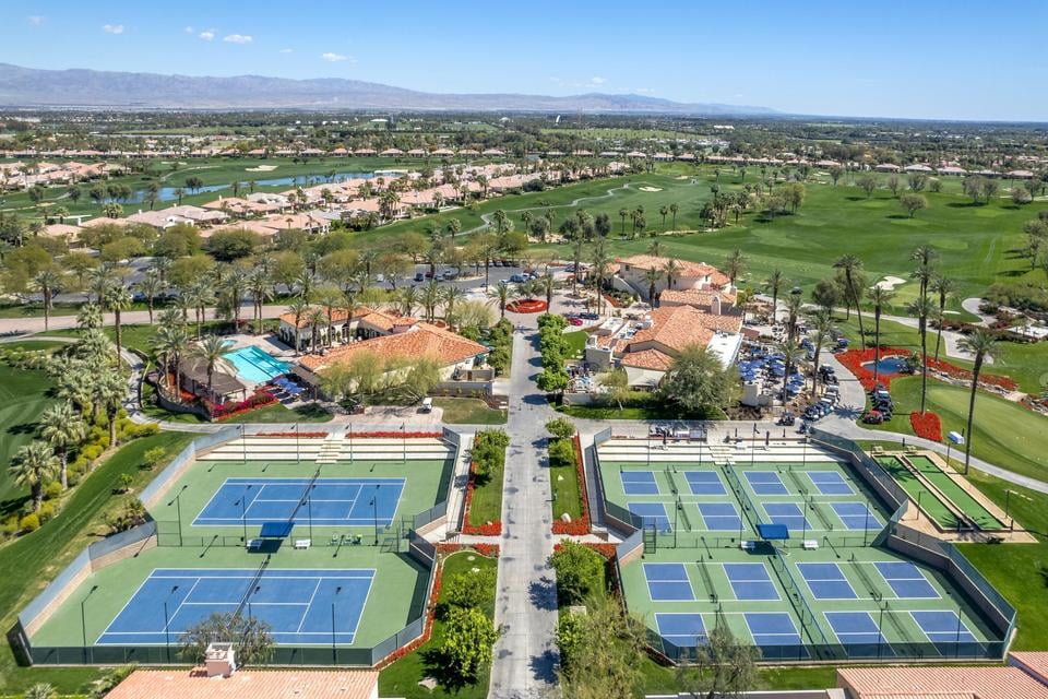 Mountain View Country Club