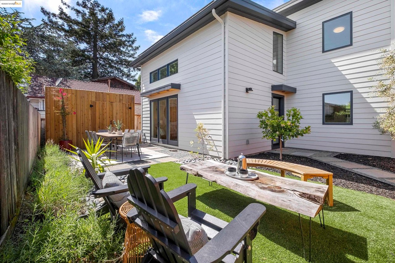 2514-2516 Mathews St