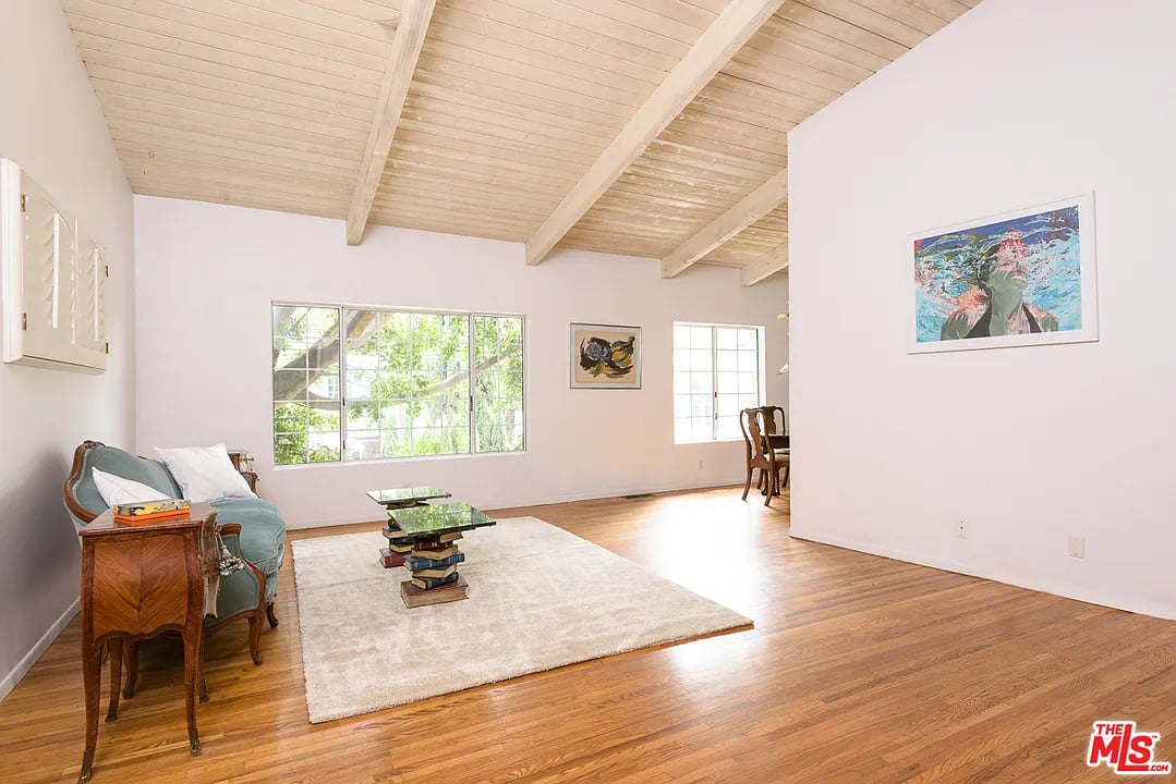 1115 N Beverly Glen Blvd