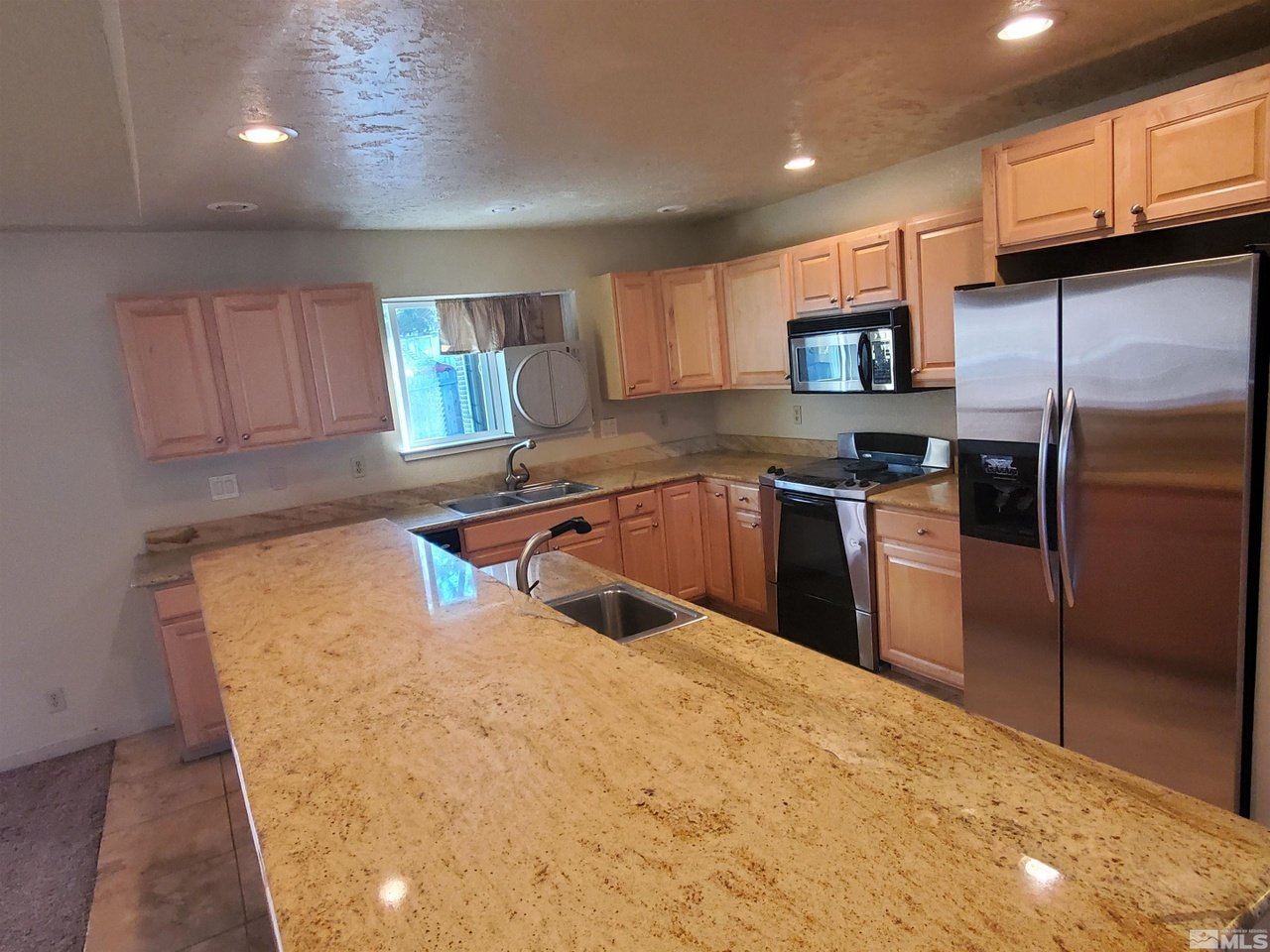 3212 Harvard Dr