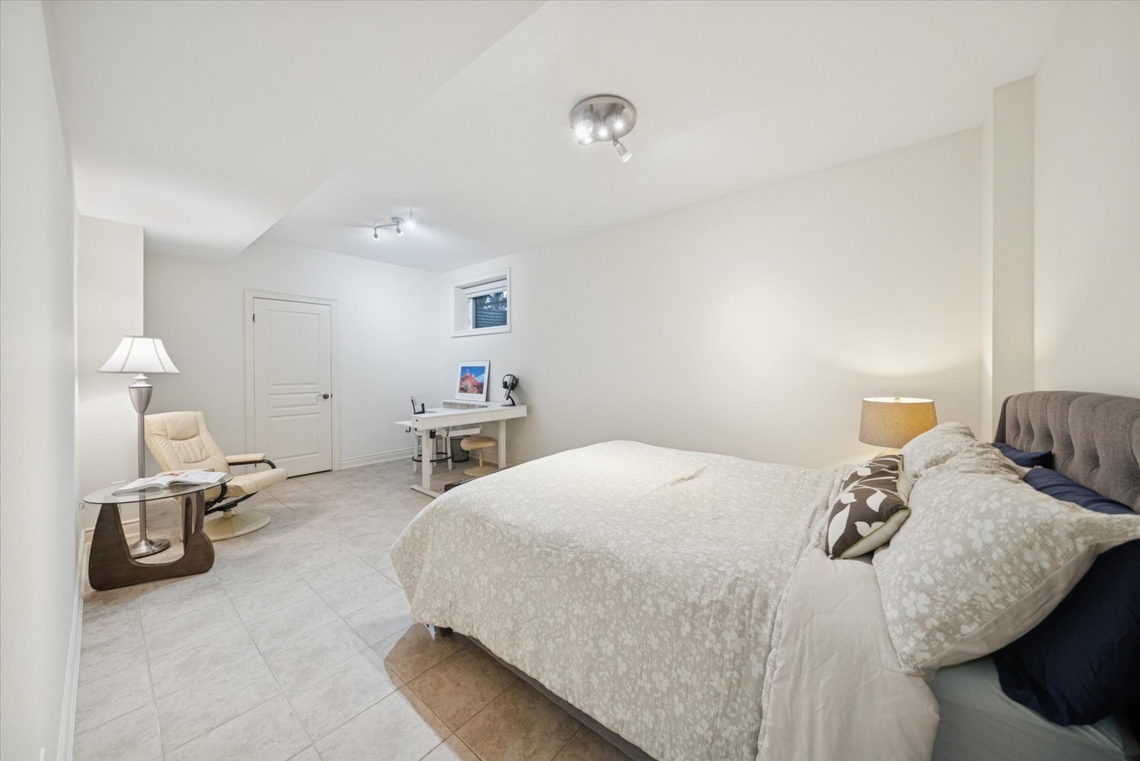 7 Toscanini Rd 