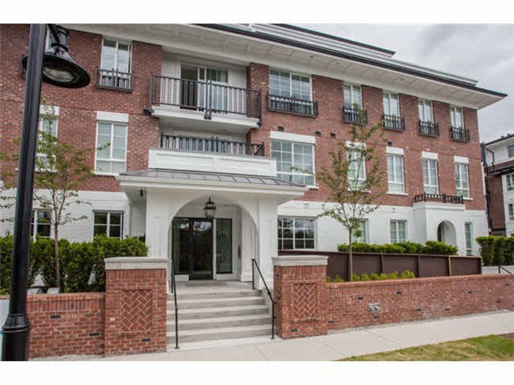 545 Foster Ave, #415