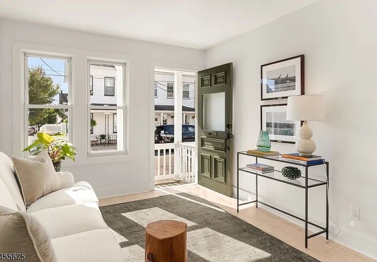 73 Colby Pl