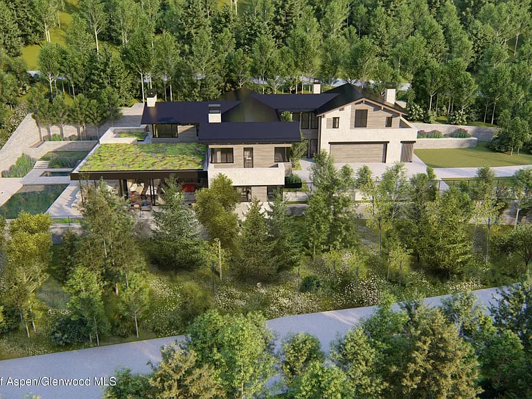 754 Moore Dr