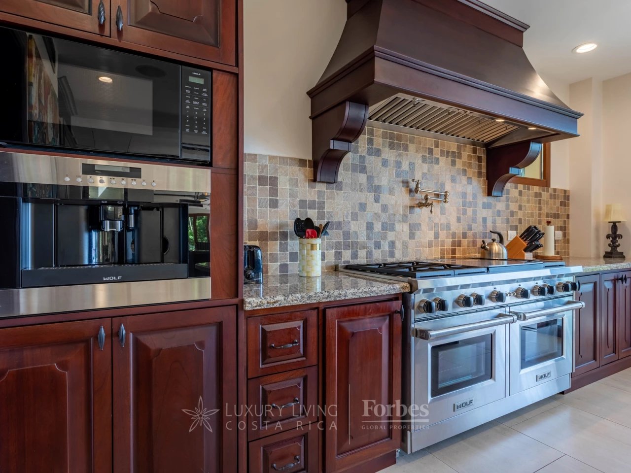 20878 - A Luxurious Sanctuary in Costa Rica's Pacific Jungle