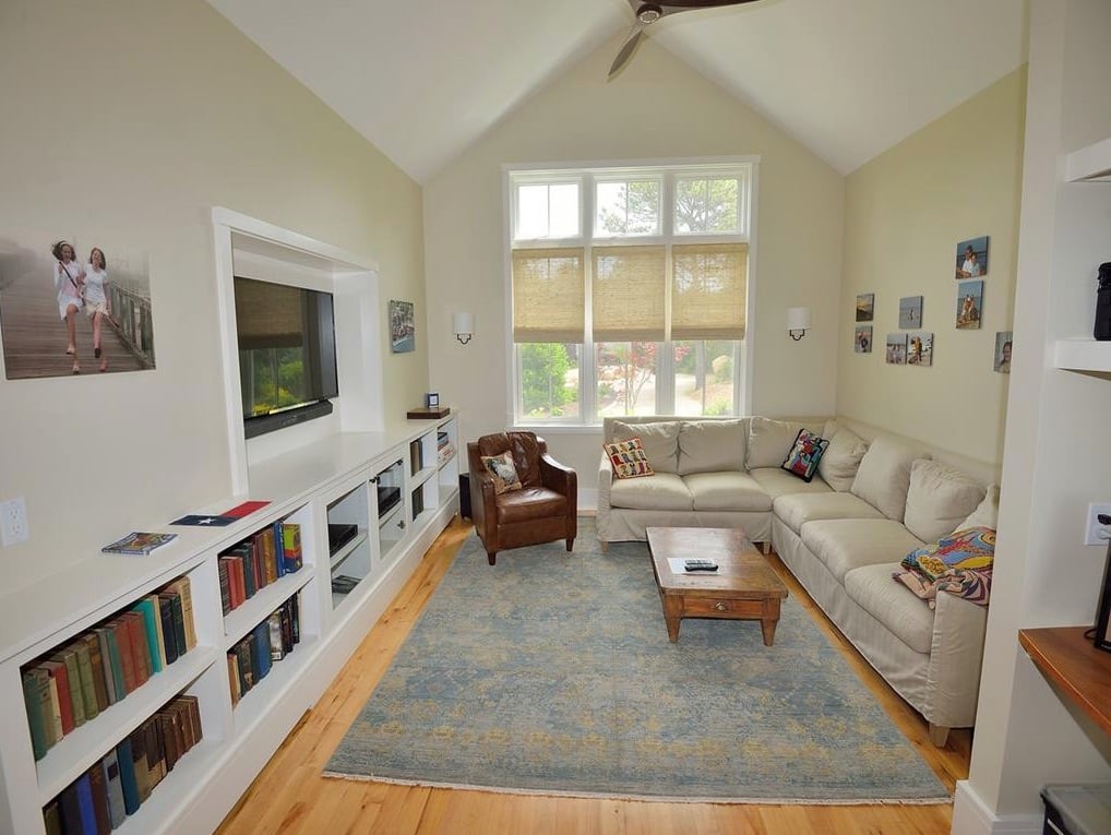 39 Naushon Rd
