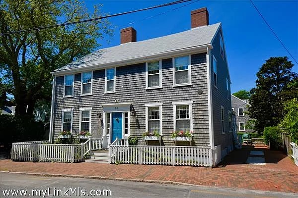 33 Fair St