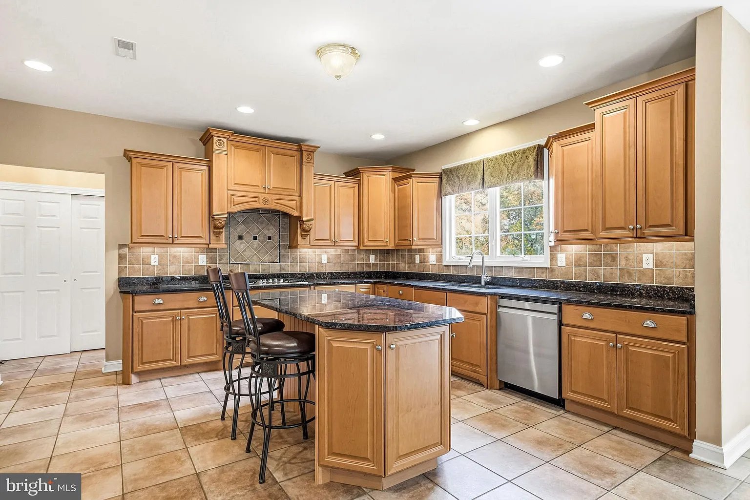 950 Bortons Landing Rd