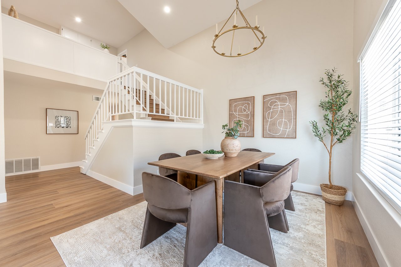 Newly Remodeled. 1 Bed/Bth down, Pioneer Elem!