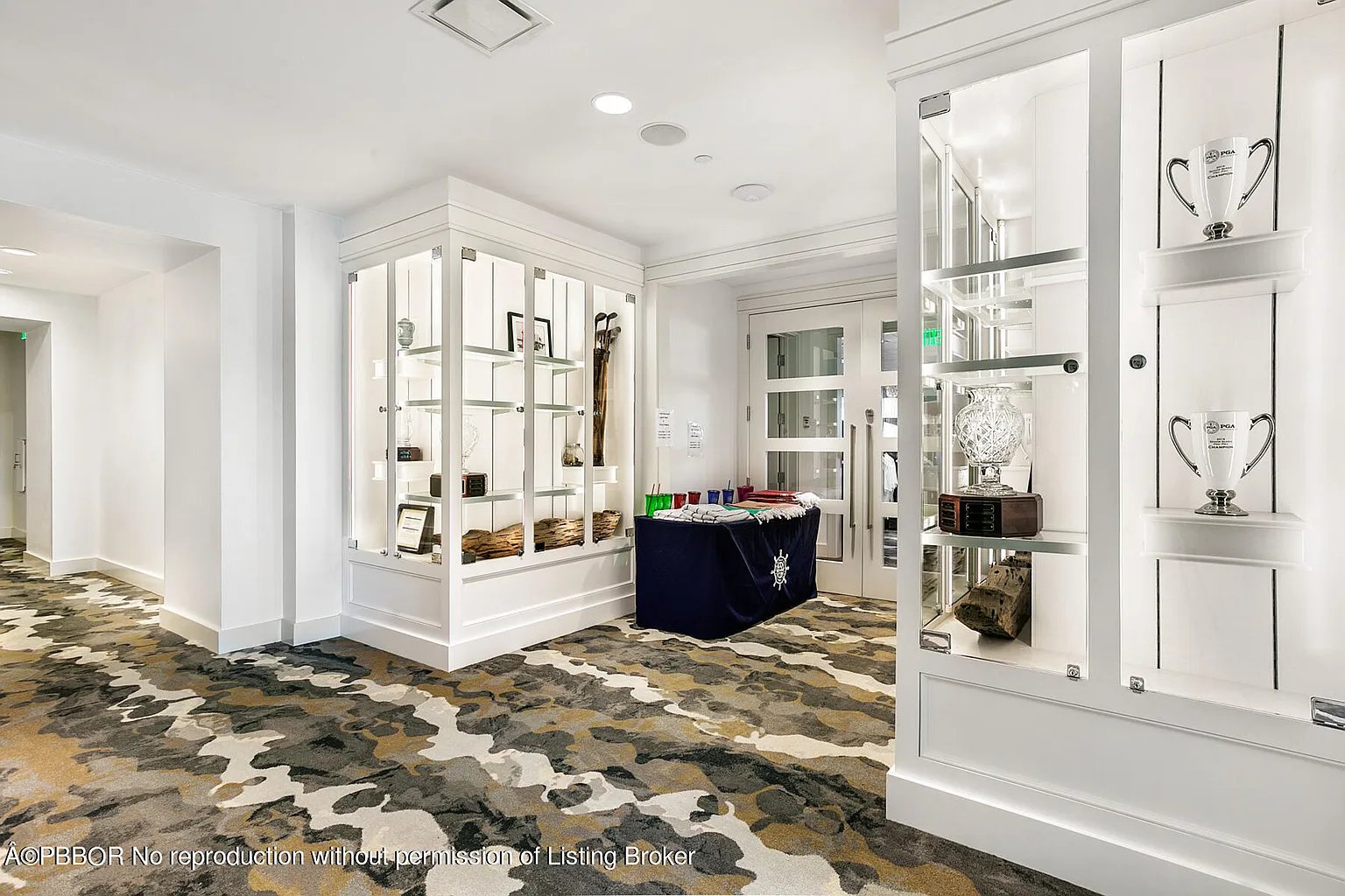 541 Greenway Dr, North Palm Beach, FL 33408