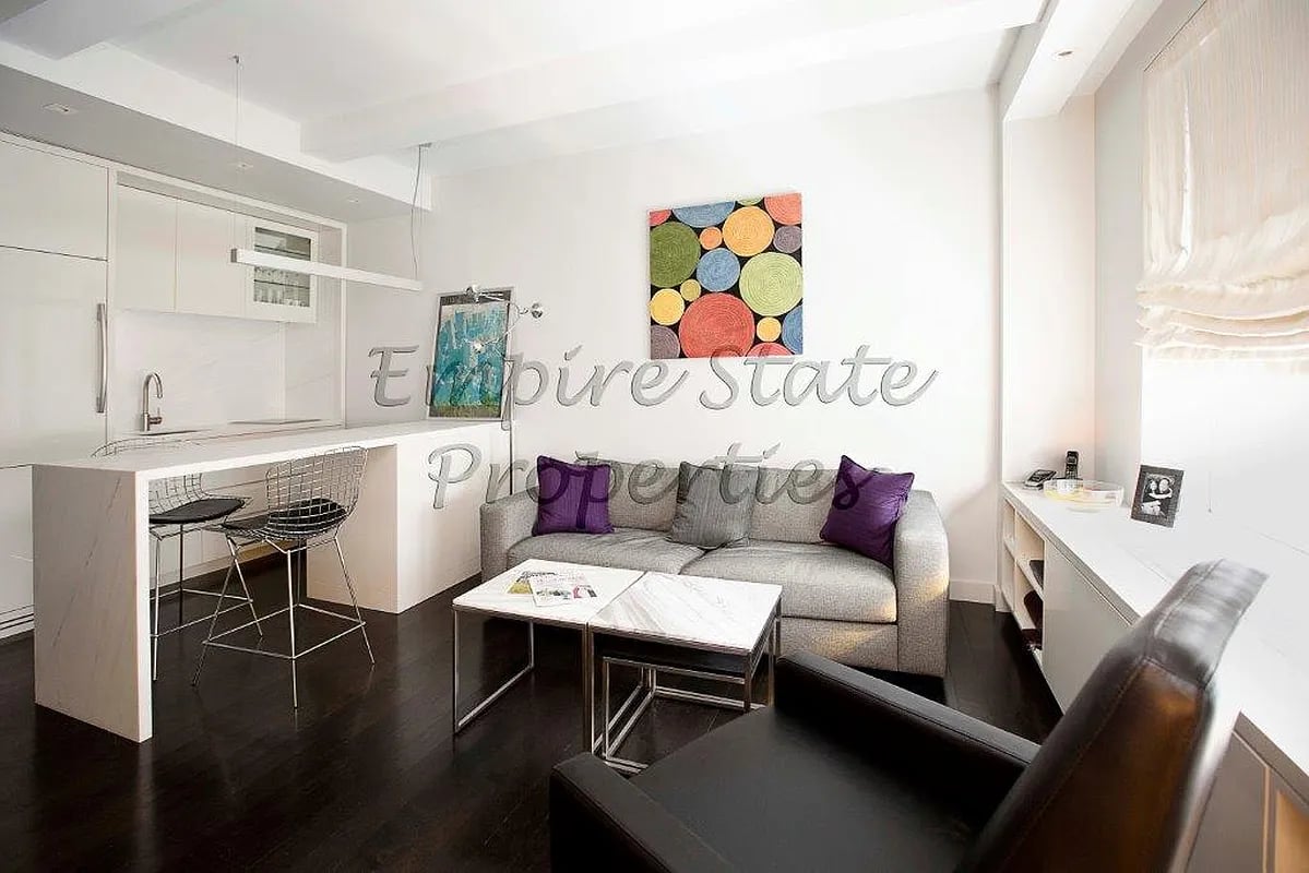 150 W 51st Street #1033