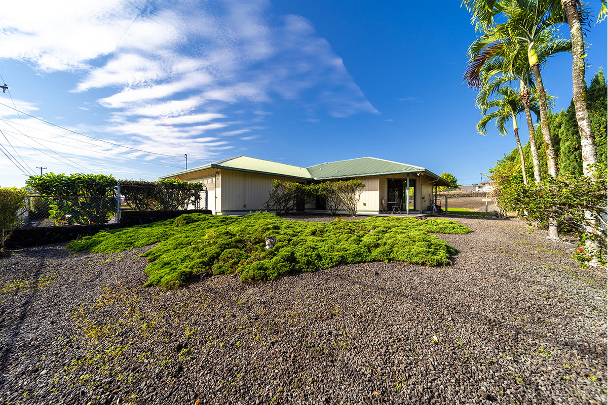 20 Naniakea St., Hilo HI