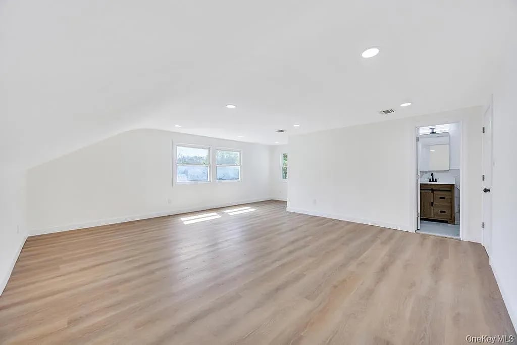 8 Grand Canyon Ln