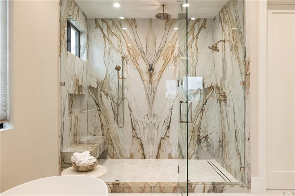 9121 Christine Dr.