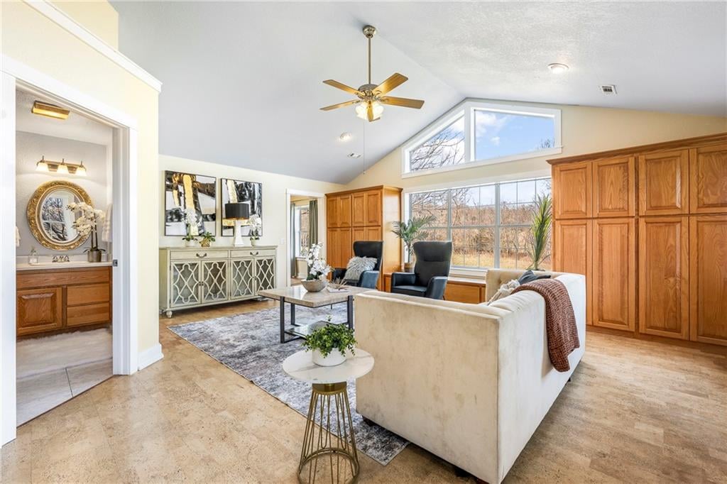 13989 Greasy Valley Rd