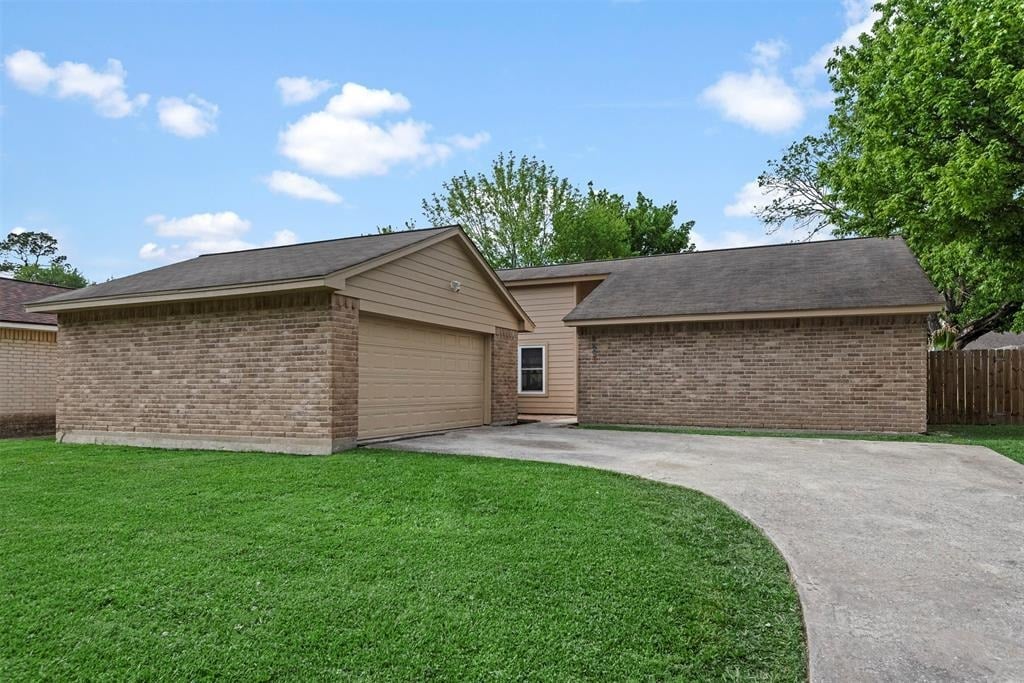 6407 Archgate Dr