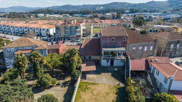 Two Restored Houses for Sale in Palmeira, Braga