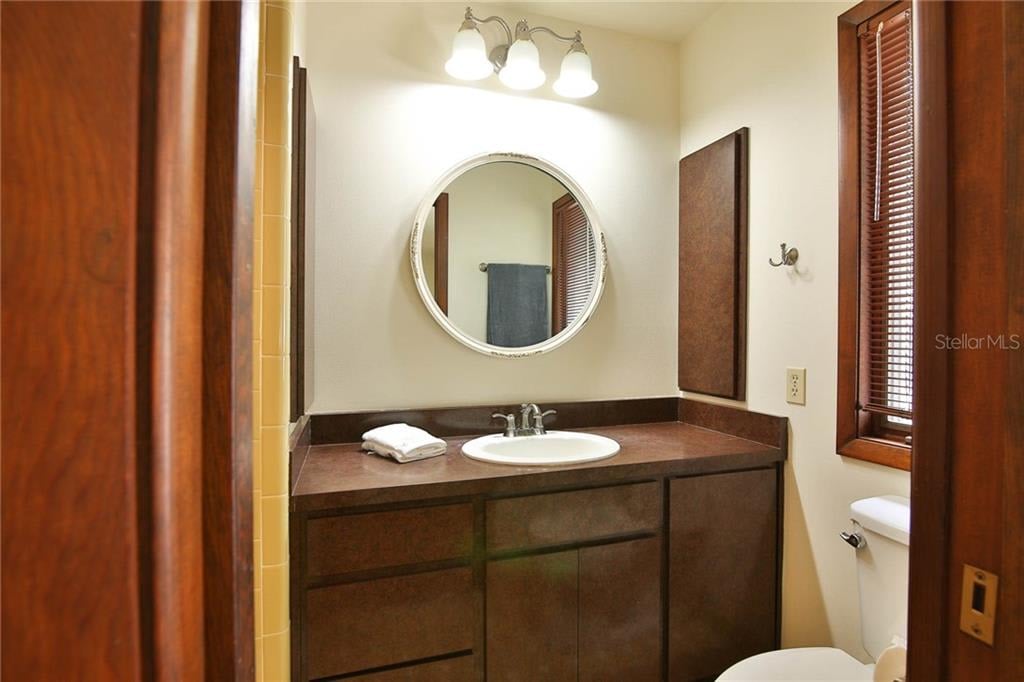 1311 Roberts Bay Ln