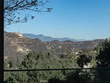 7350 Pacific View Dr