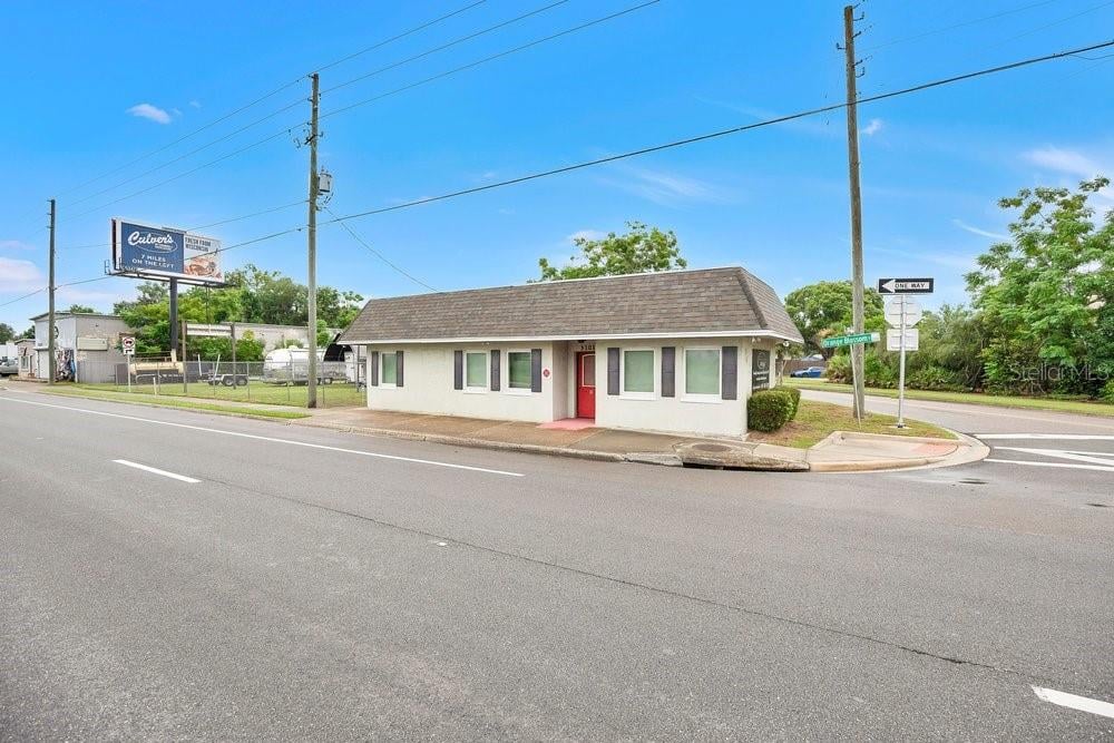 3101 N Orange Blossom Trl