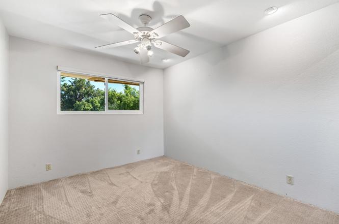 680 N Ashurst Court I213