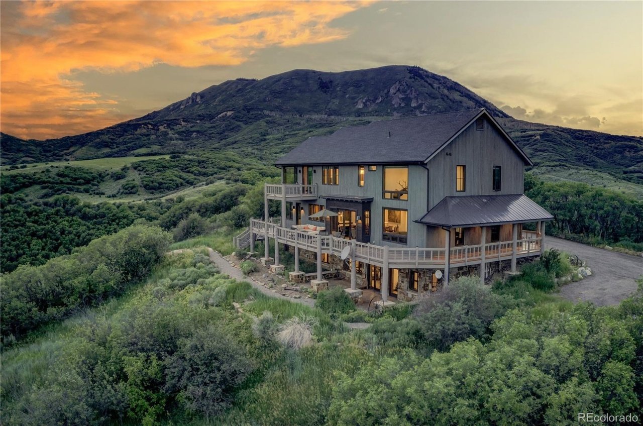 26025 Vista Valley Ct