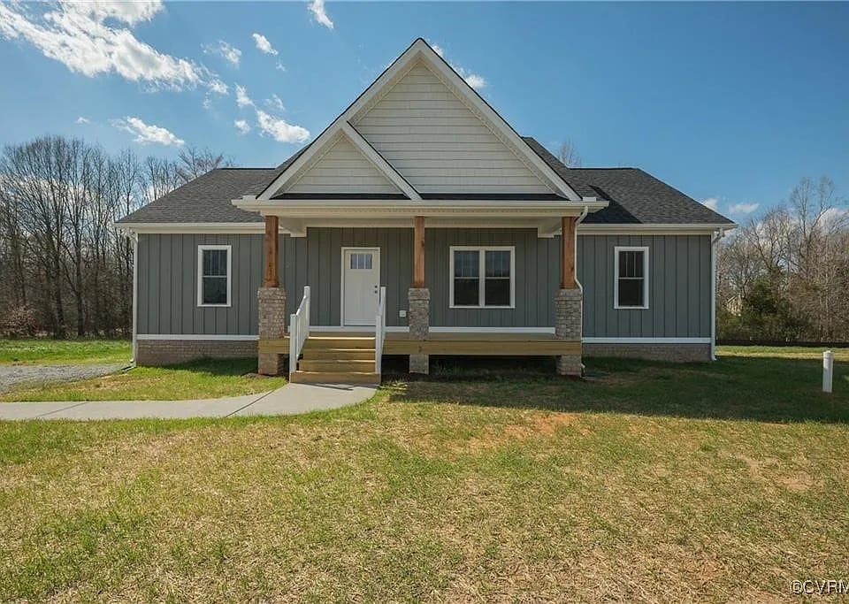 6345 Community House Rd