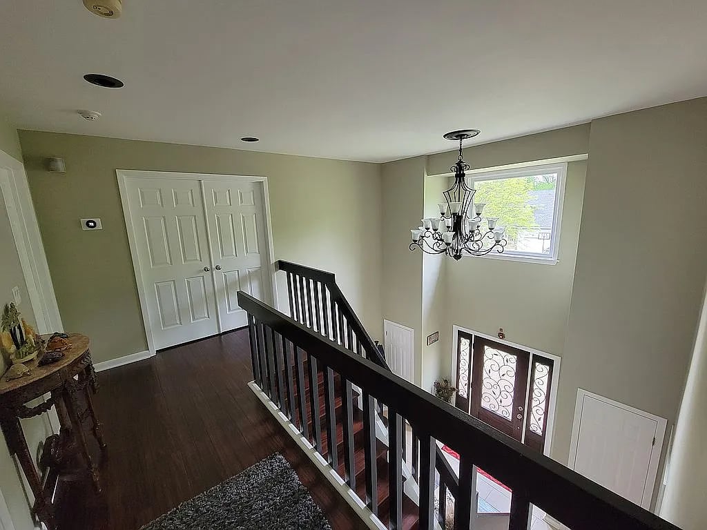 15 Vanderwater Ct