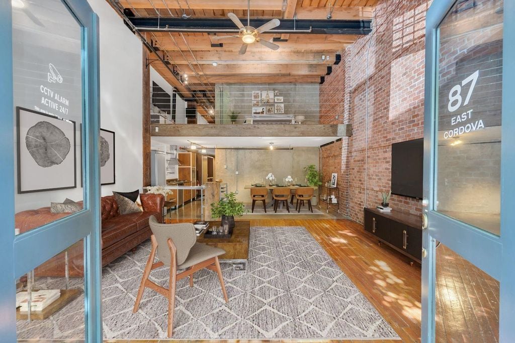 87 E Cordova St