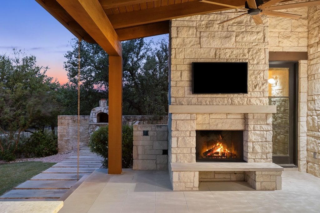 Horseman's Paradise in the heart of Dripping Springs