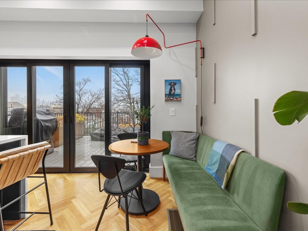 760 E Broadway Unit 2